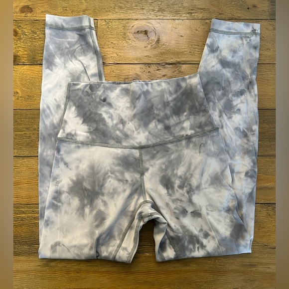 LULULEMON DIAMOND DYE Gray and white Align Leggings Buttery soft - Picture 8 of 8